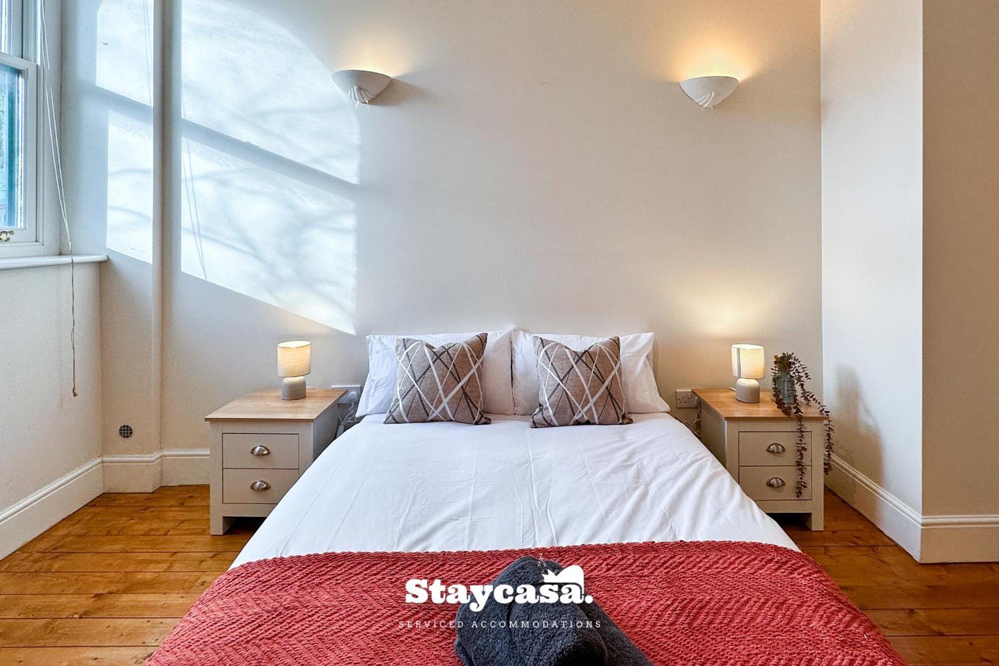 Carlton Co-living - Private Self-cater Apartment Manchester